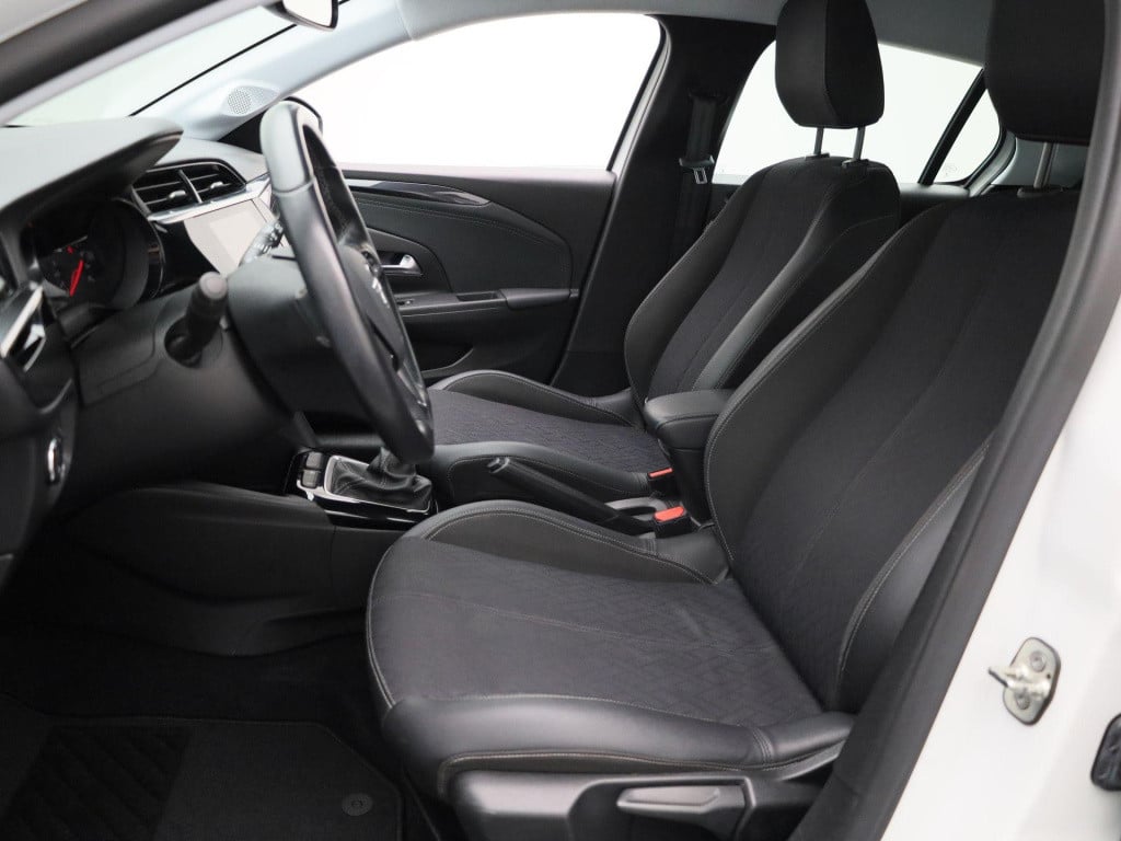 Opel Corsa 1.2 elegance | lmv | trekhaak | half leder | cruise control | ap