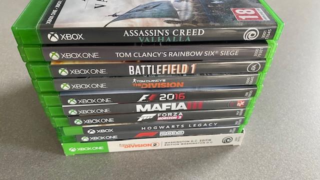 Xbox One S met 10 games en controller