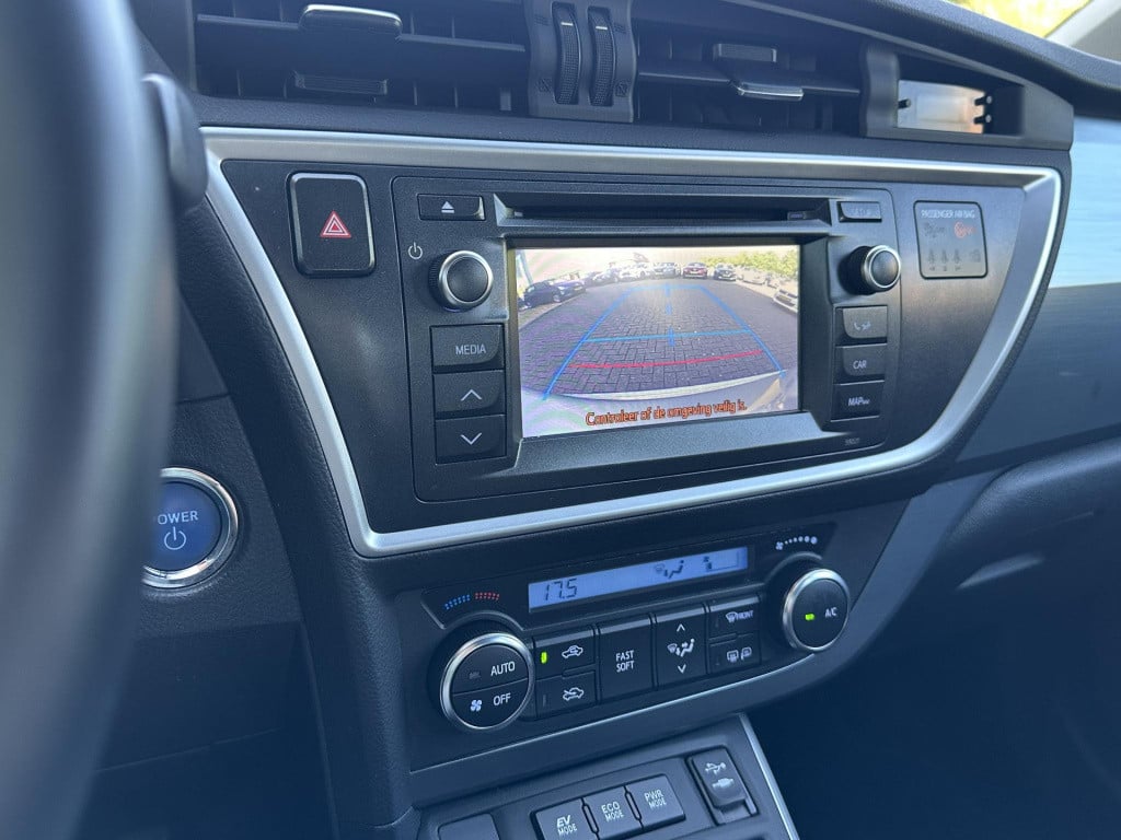 Toyota Auris 1.8 hybrid dynamic