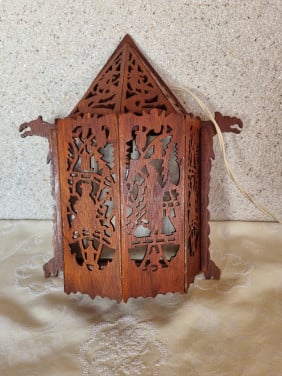 Houten wandlampje