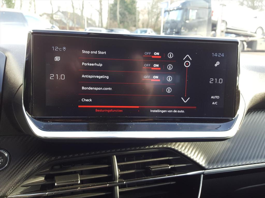 Peugeot 2008 allure 1.5 bluehdi 130pk automaat (eat8) apple carplay & andro