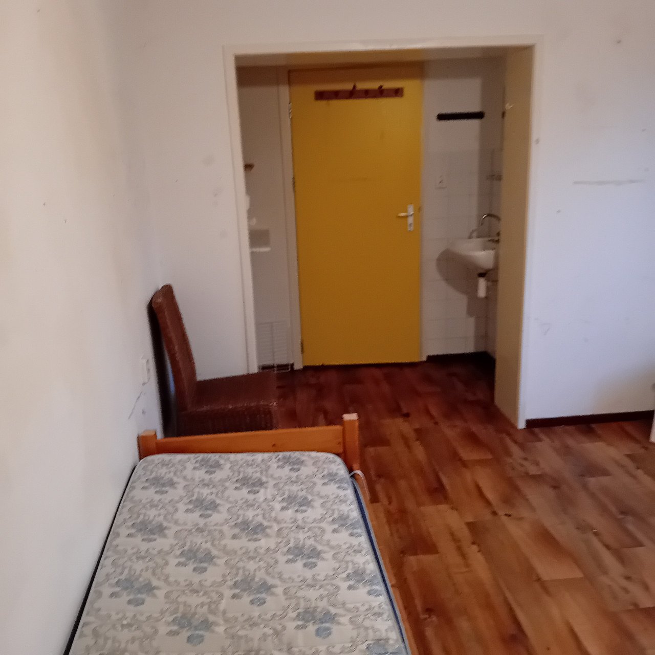 Te huur grote studentenkamer in de binnenstad van Vlissingen