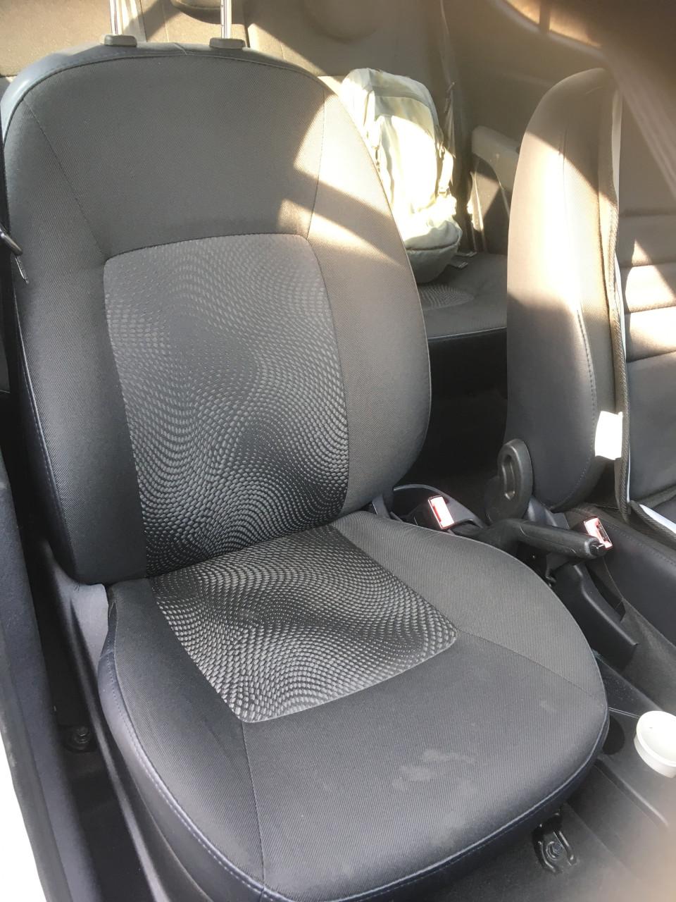 Hyundai i10. 76742 km