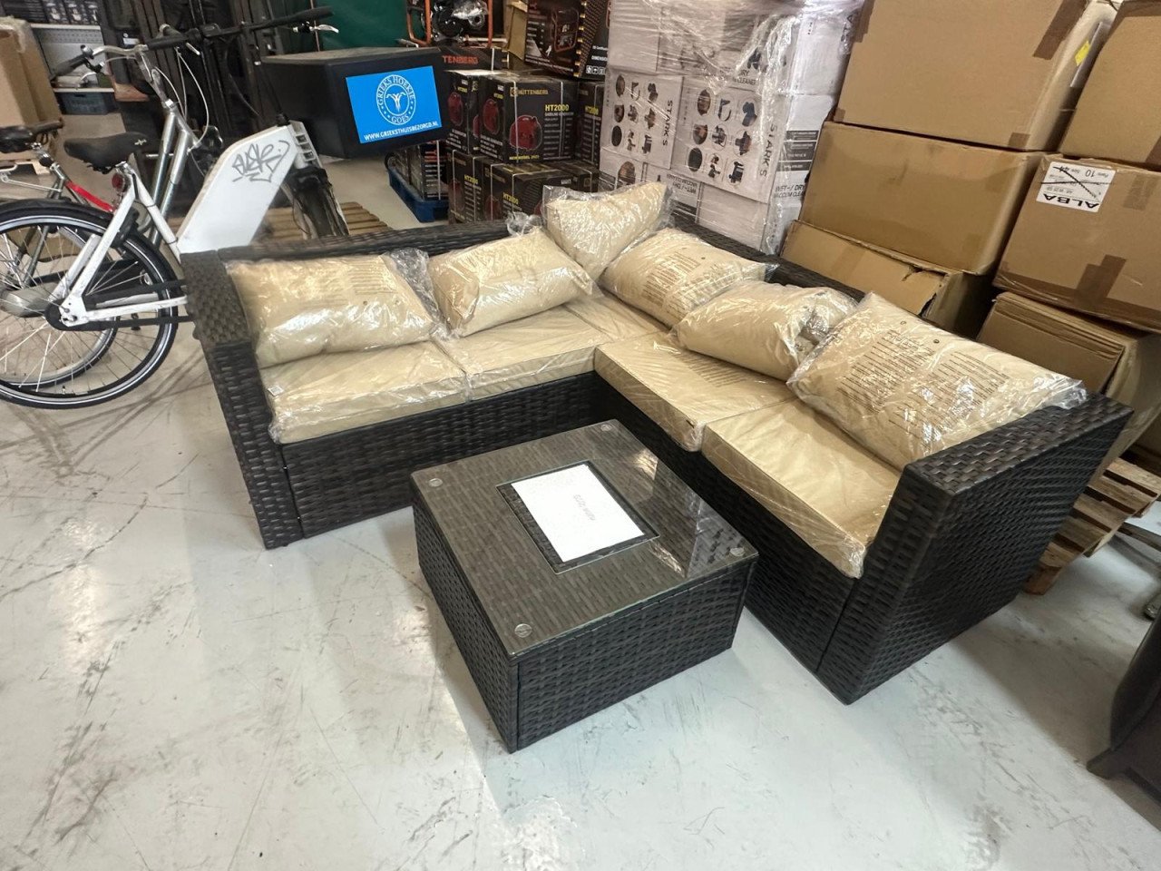 Lounge dining sets