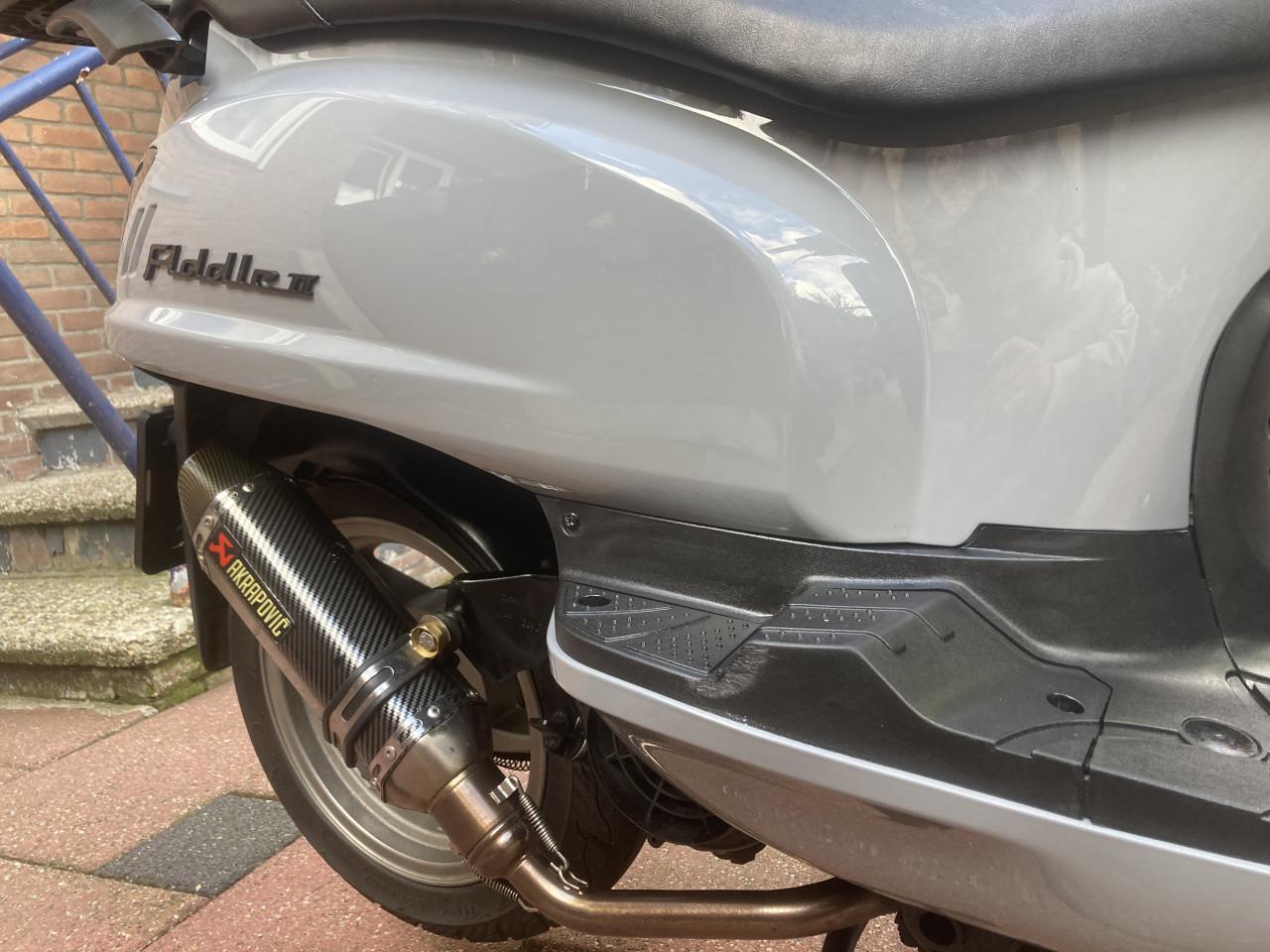 Sym fiddle 125s (motorscooter)