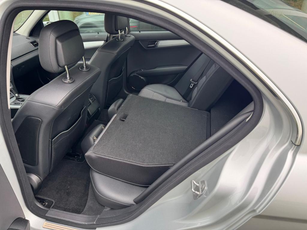 Mercedes-Benz C-Klasse 180 cgi blueefficiency avantgarde automaat