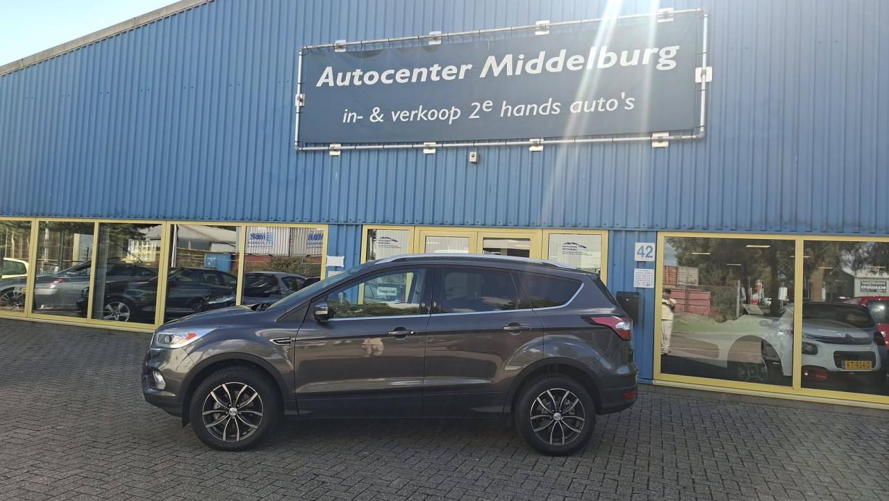Ford KUGA 1.5 EcoBoost ST Line 5drs bj:2017 airco navigatie lm-velgen