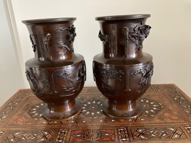 Antieke bronzen vazen