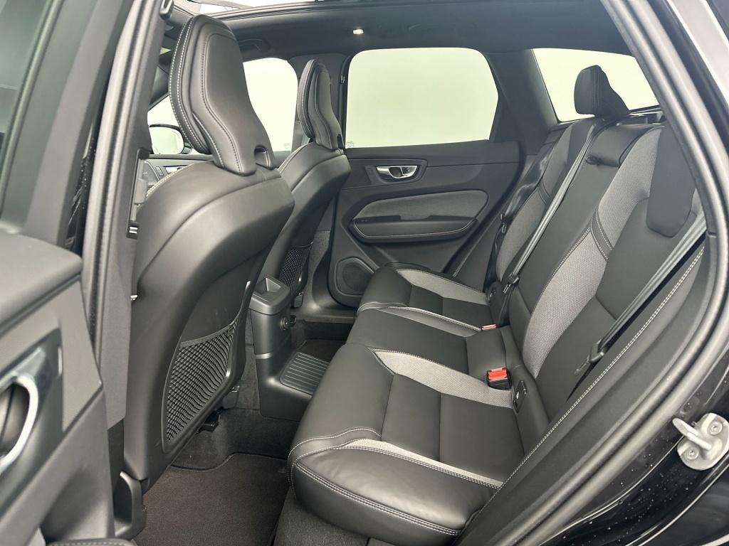 Volvo XC60 t8 455pk ultra black edition| pano| 360camera| hud| harman&kardo