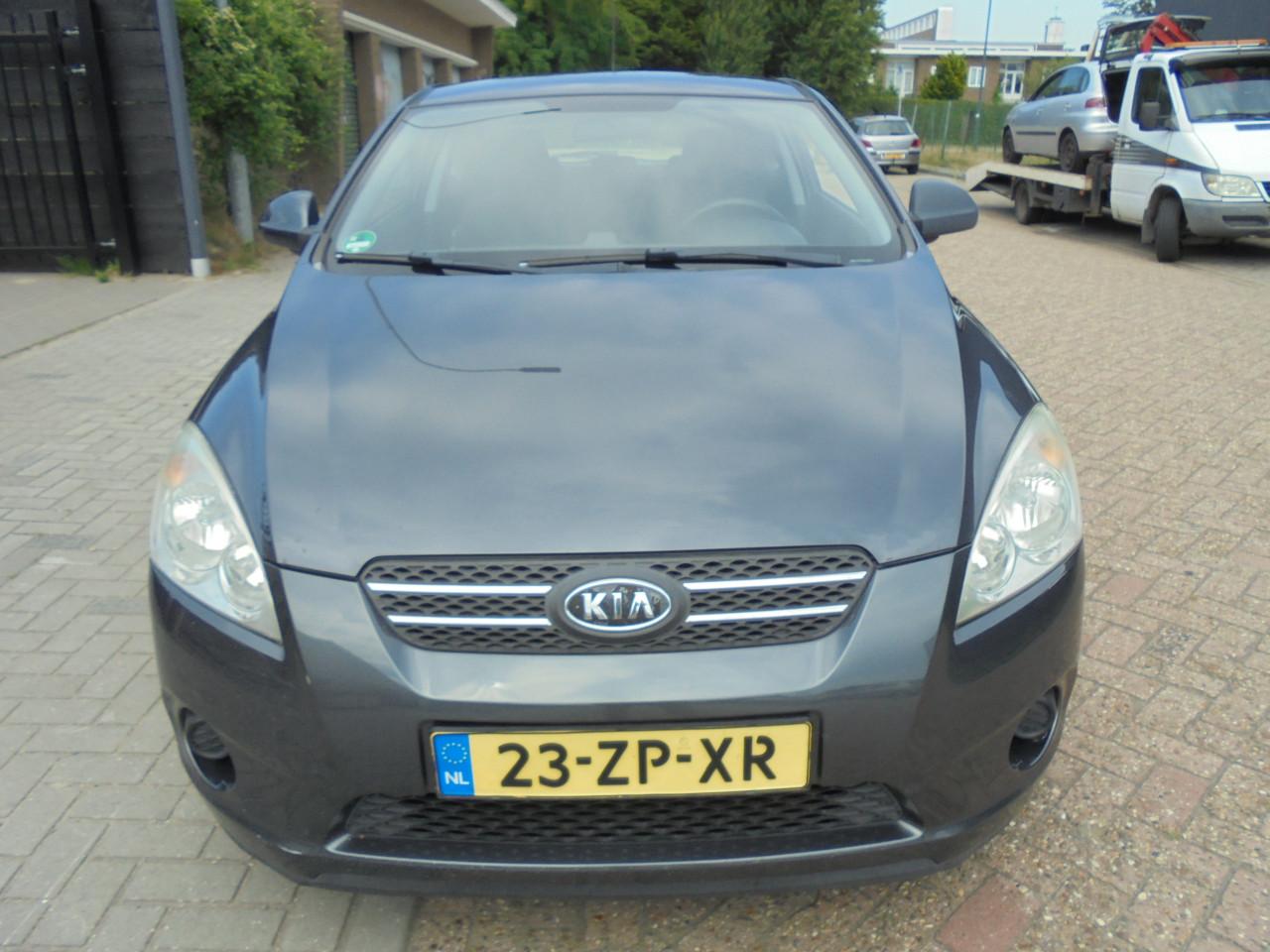 Kia Pro Ceed hele nette sportieve auto 176.425 Km met N.A.P Apk Juni 2027