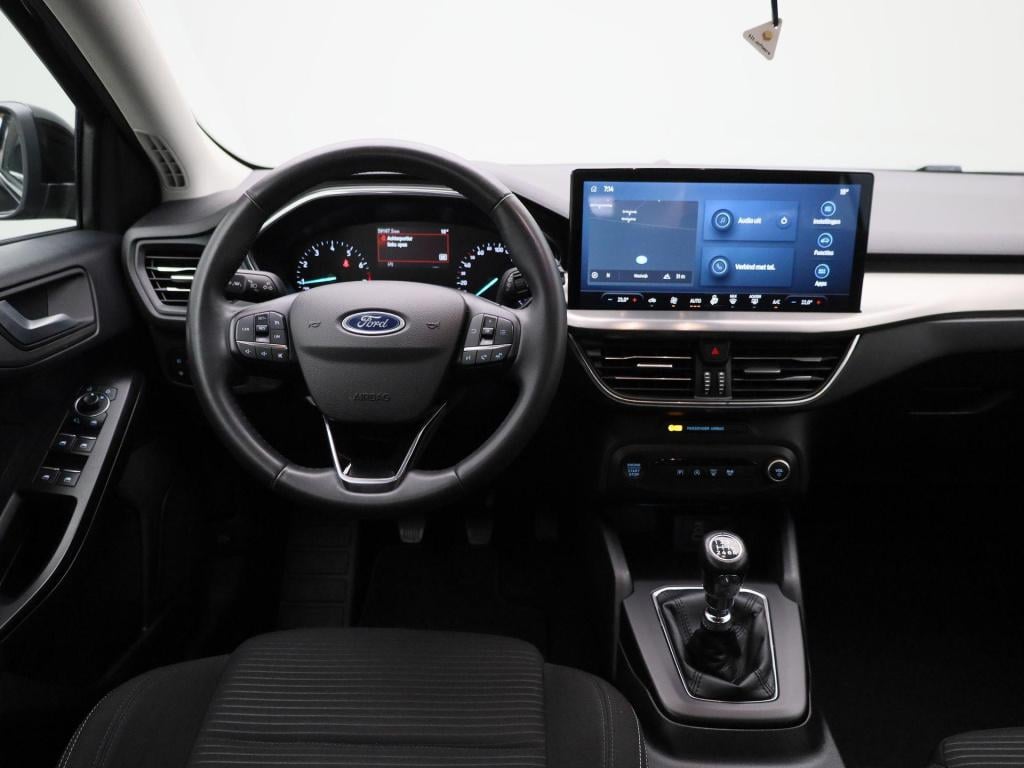 Ford Focus wagon 1.0 ecoboost hybrid titanium navigatie | pdc | apple carpl