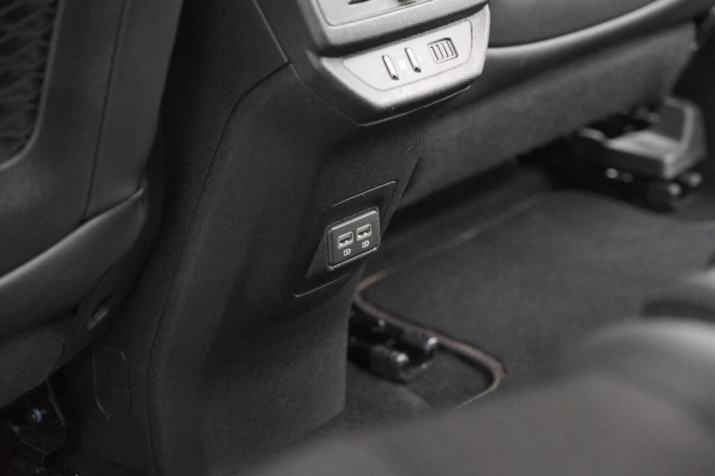 Peugeot 5008 hybrid 136 e-dcs6 gt | camera | dodehoekdetectie | navigatie |