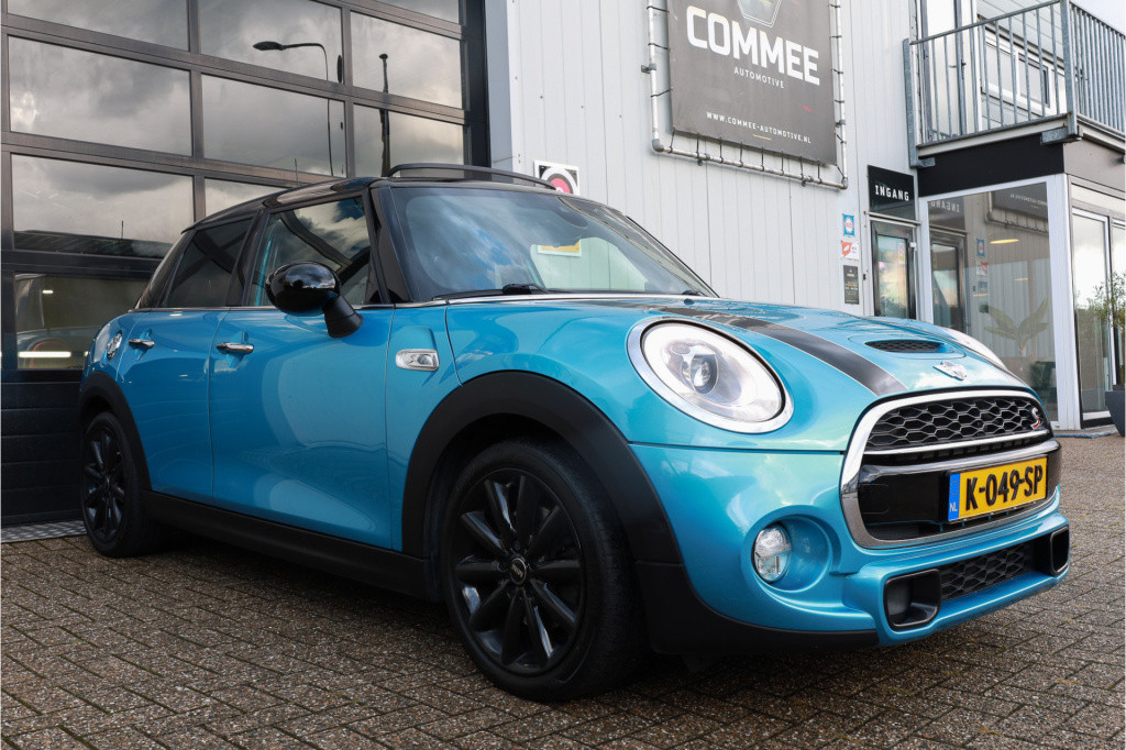 Mini Cooper mini 2.0 chili serious business pano i navipro i cam