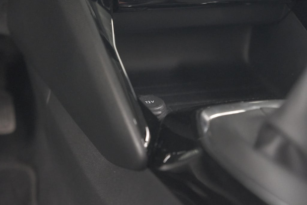 Peugeot 208 puretech 100 allure | adaptieve cruise control | camera | apple