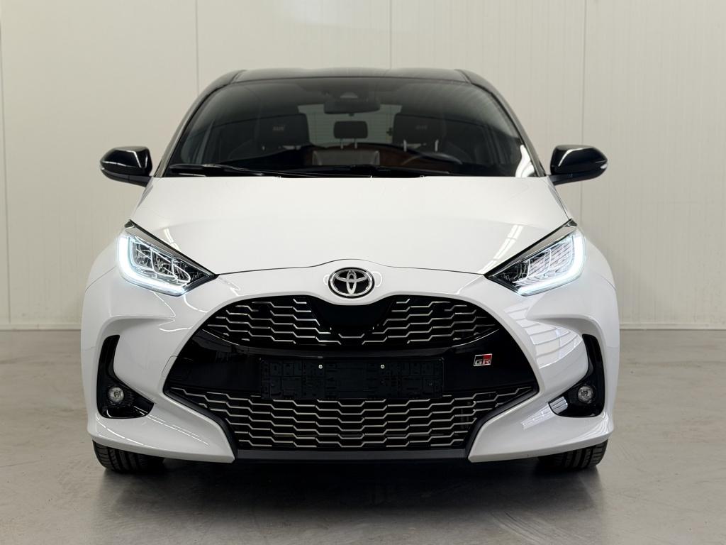 Toyota Yaris 1.5 hybrid gr sport