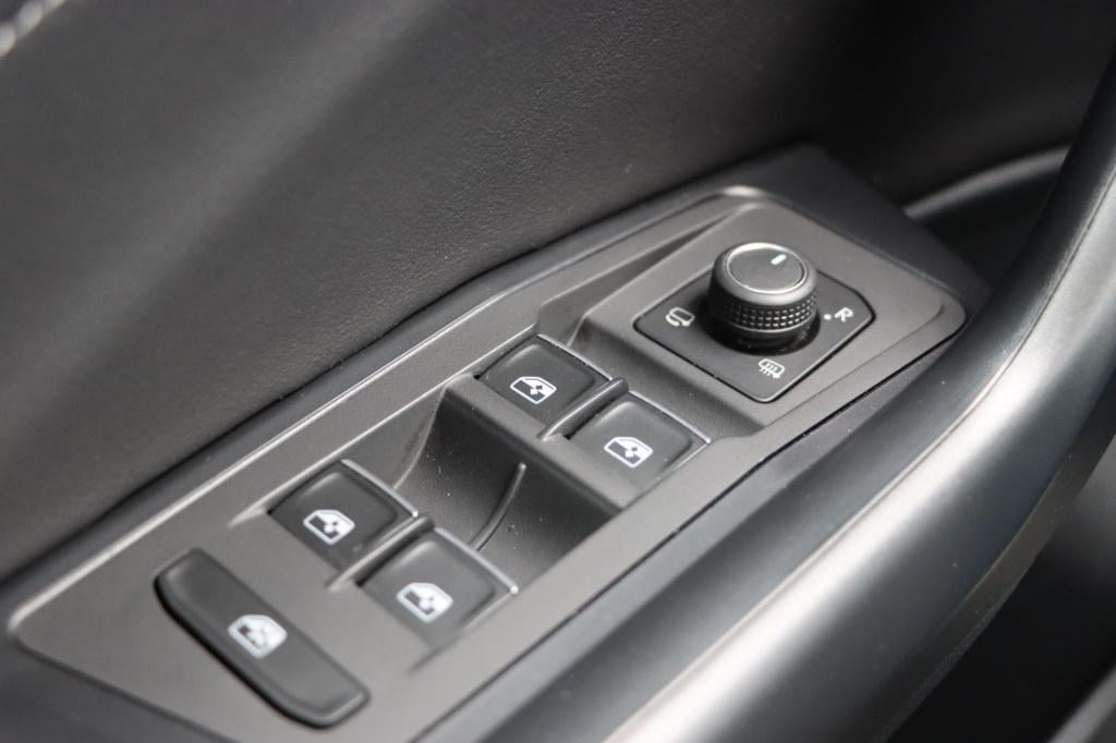 Volkswagen T-roc 1.5 tsi style 150pk dsg7