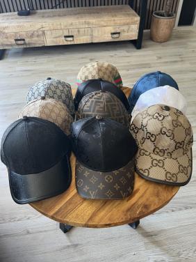 Designer petten