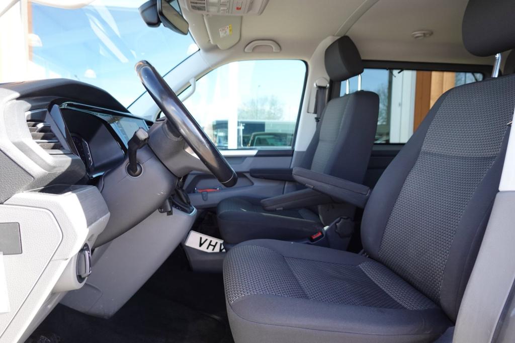 Volkswagen Transporter 2.0 tdi l2h1 30 dc 150-pk automaat bulli