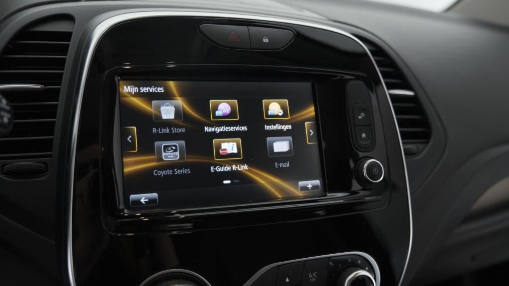 Renault Captur 1.3 tce intens | trekhaak afneembaar | navigatie | parkeerse