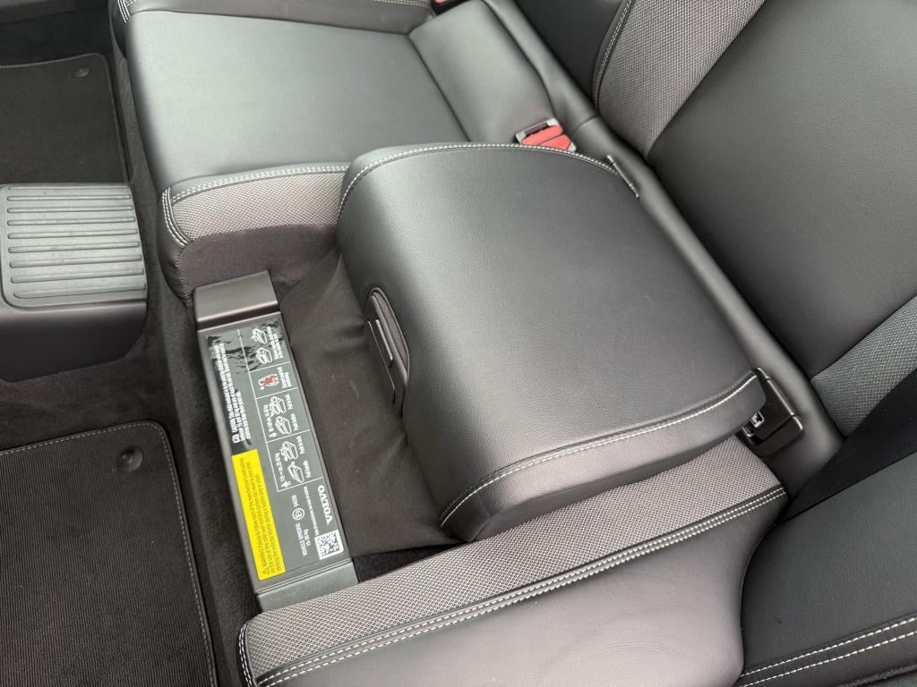 Volvo XC60 t6 340pk recharge r-design| adap.cruise| panodak| 22''lm| camera