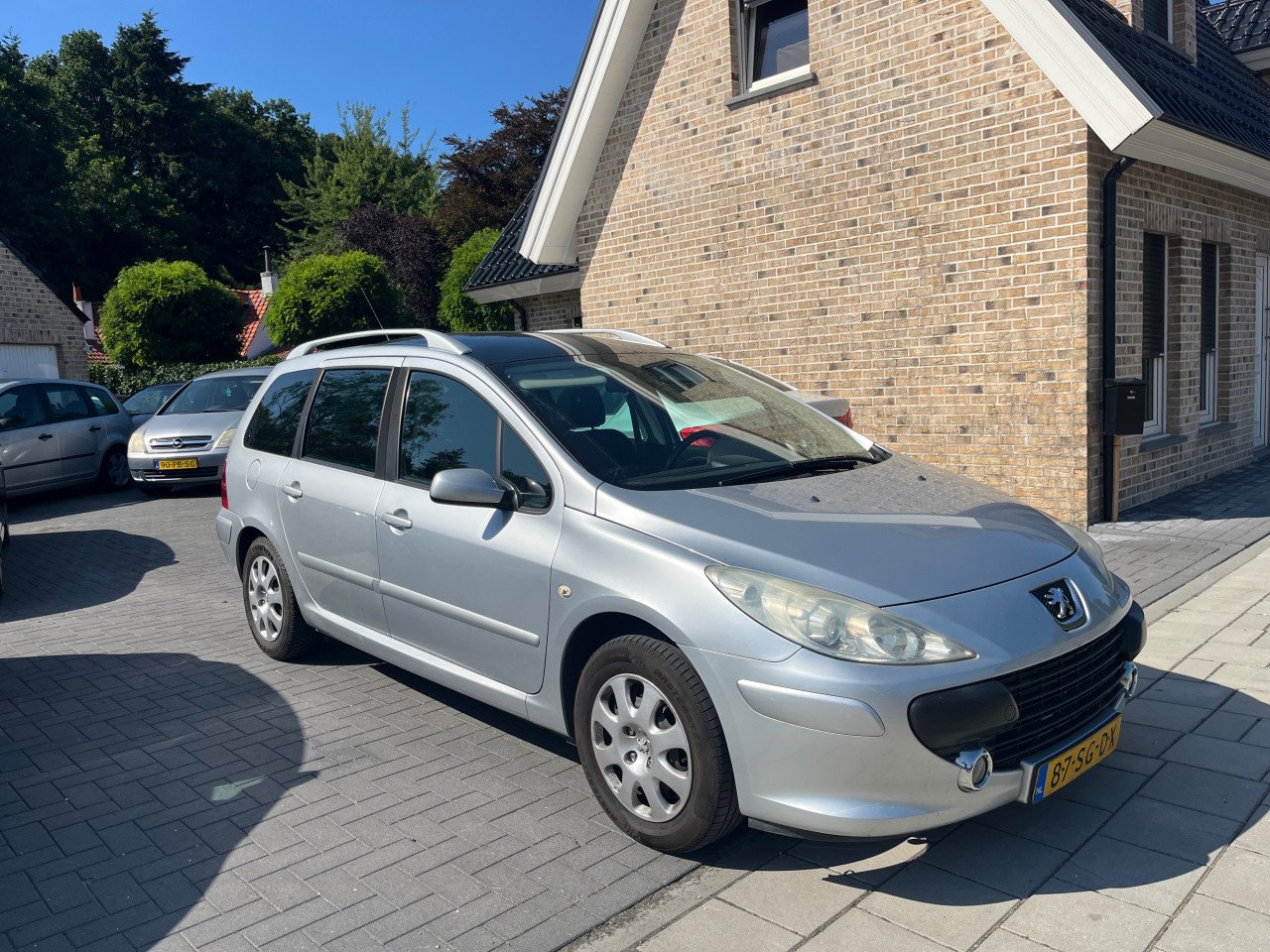 Peugeot 307 SW 2.0-16v Automaat Panodak Airco