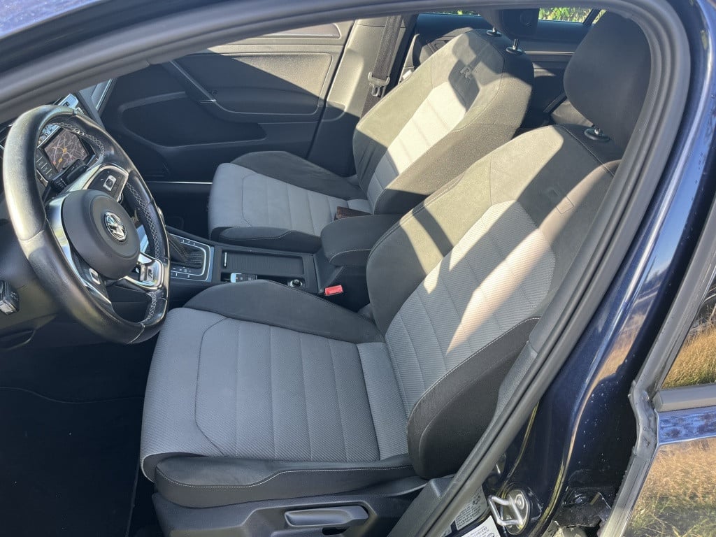 Volkswagen Golf 1.4 tsi act bns ed r-line