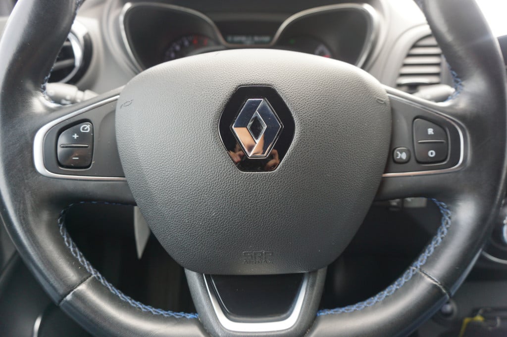 Renault Captur 1.3 tce version s automaat - airco / navi / cruise / camera 