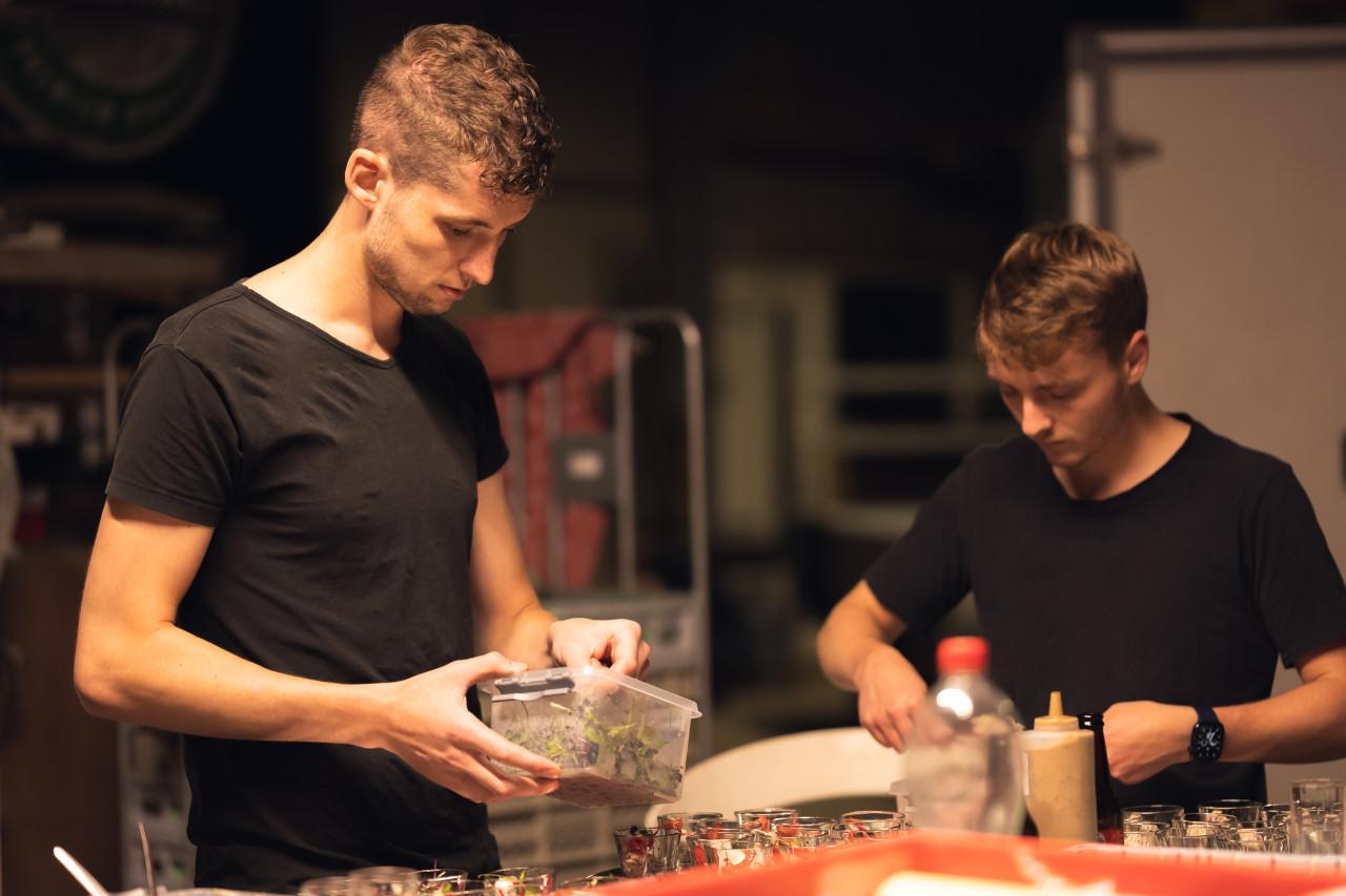 Medewerkers horeca (bediening, keuken en afwas)