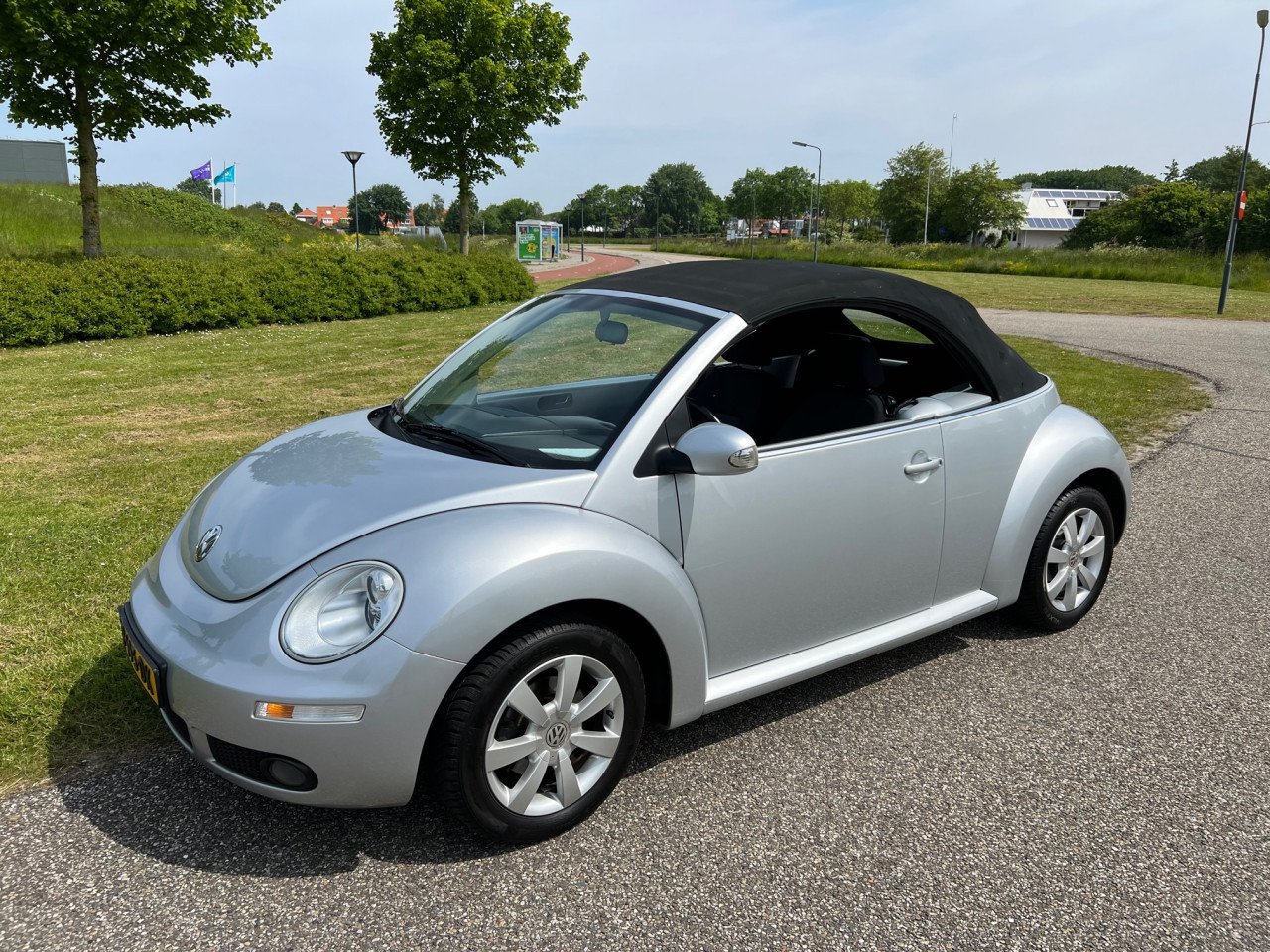 Puntgave VW Beetle Cabrio uit 2007 met slechts 139.000 km