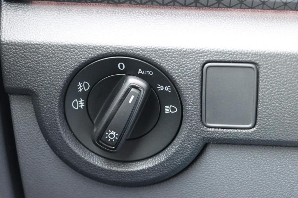 Volkswagen T-cross 1.0 tsi style 116pk | stoelverwarming | navi