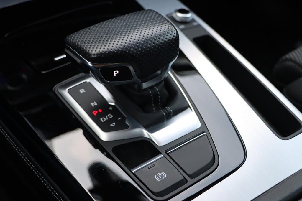 Audi Q5 50 tfsi e s edition quattro 300pk s-tronic