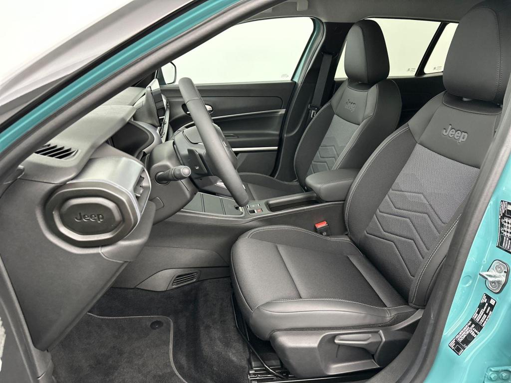 Jeep Avenger 1.2 e-hybrid summit | camera | apple carplay & android auto |