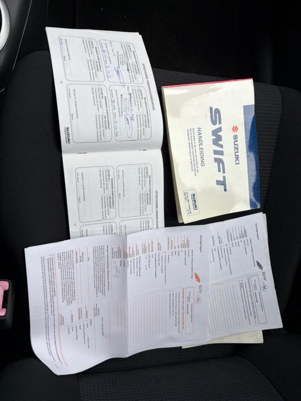 Suzuki Swift 1.3 shogun/airco/trekhaak/lichtmetaal/