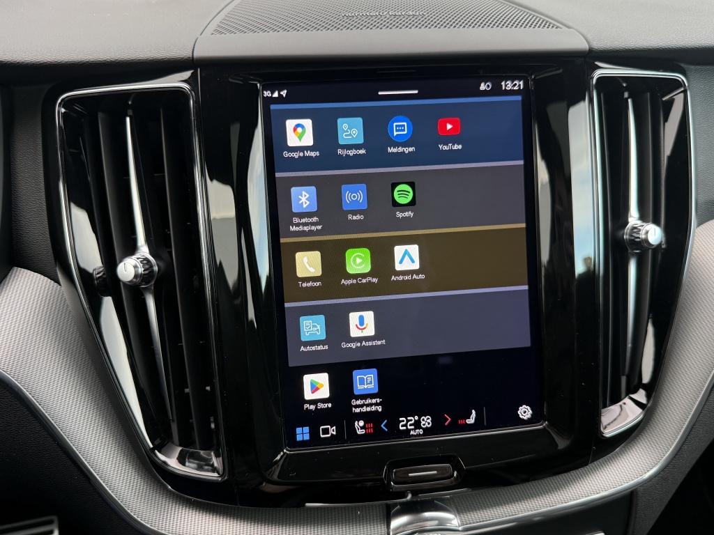 Volvo XC60 t6 340pk recharge r-design| adap.cruise| panodak| 22''lm| camera