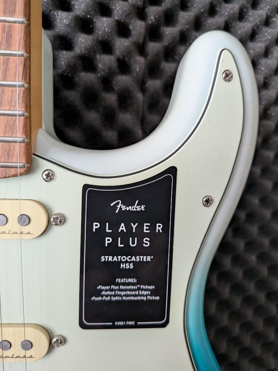 Fender Player Plus Stratocaster HSS