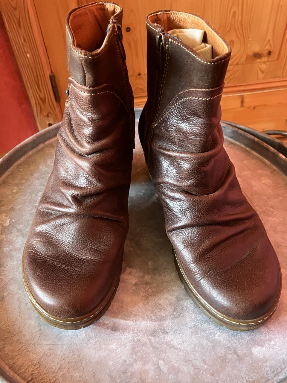 Lederen enkellaarsjes The Art Company