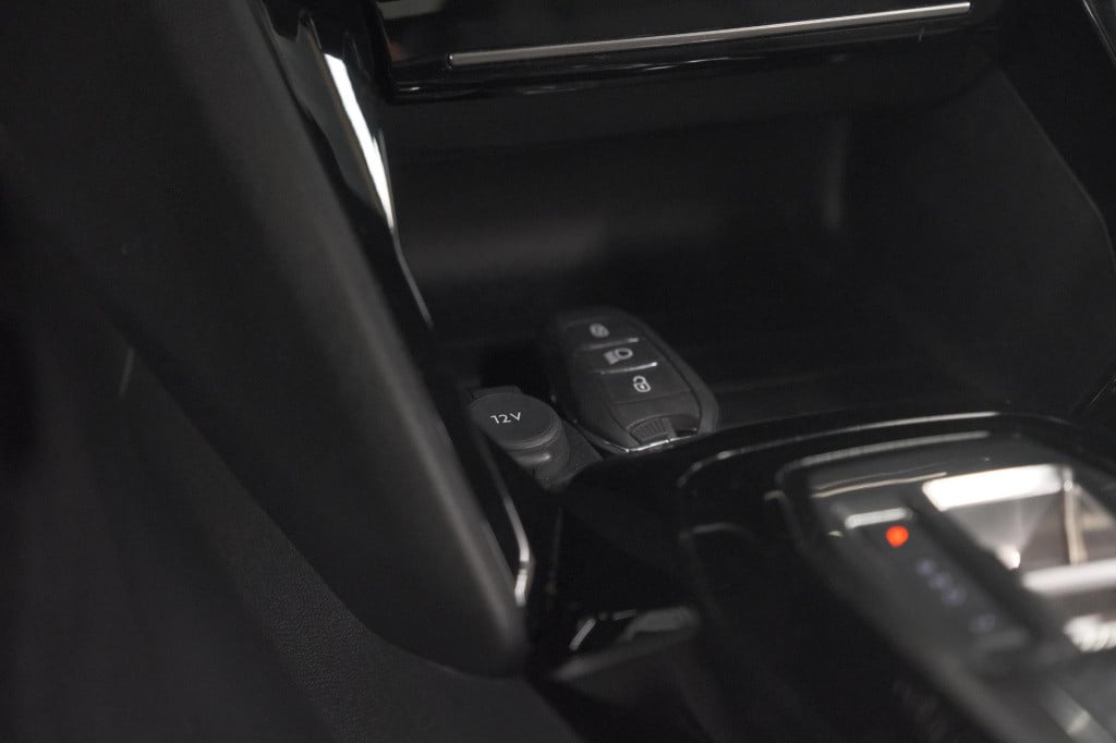 Peugeot 2008 hybrid 136 e-dcs6 allure | 360 camera | adaptieve cruise contr