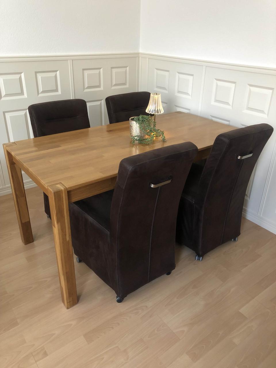 Massieve eiken eettafel