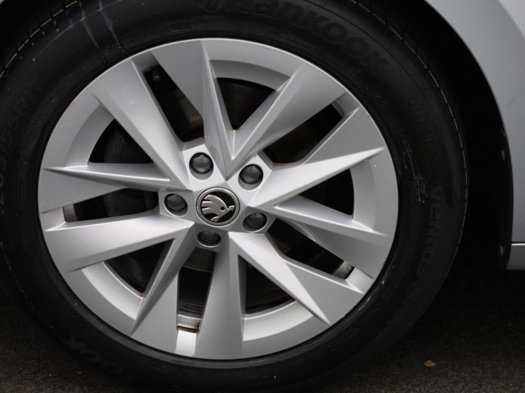 Skoda Octavia combi 1.5 e-tsi business edition | automaat | panoramadak | t