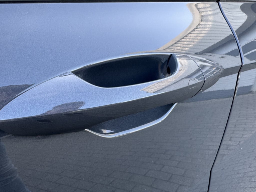 Hyundai Kona 1.6 gdi hev premium | direct leverbaar | navi | cruise control