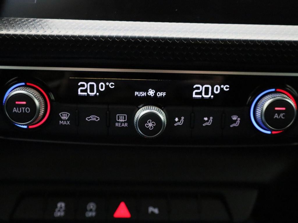Audi A1 Sportback 1.0 25 tfsi 70kw attraction | virtual cockpit | apple car