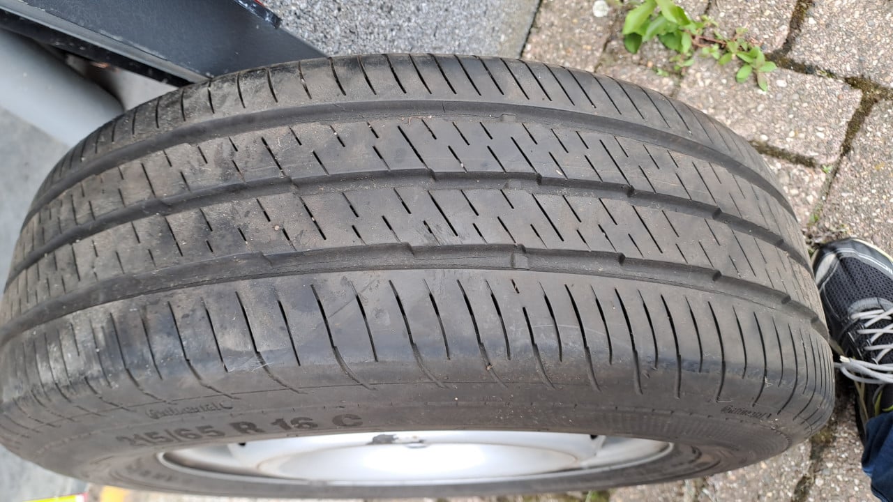 Velg met band 215/65r16   3 stuks