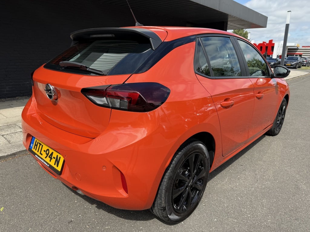 Opel Corsa 1.2 turbo edition // 100pk // led koplampen //