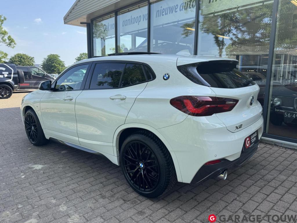 BMW X2 sdrive20i high executive m-sport *pano, hud*