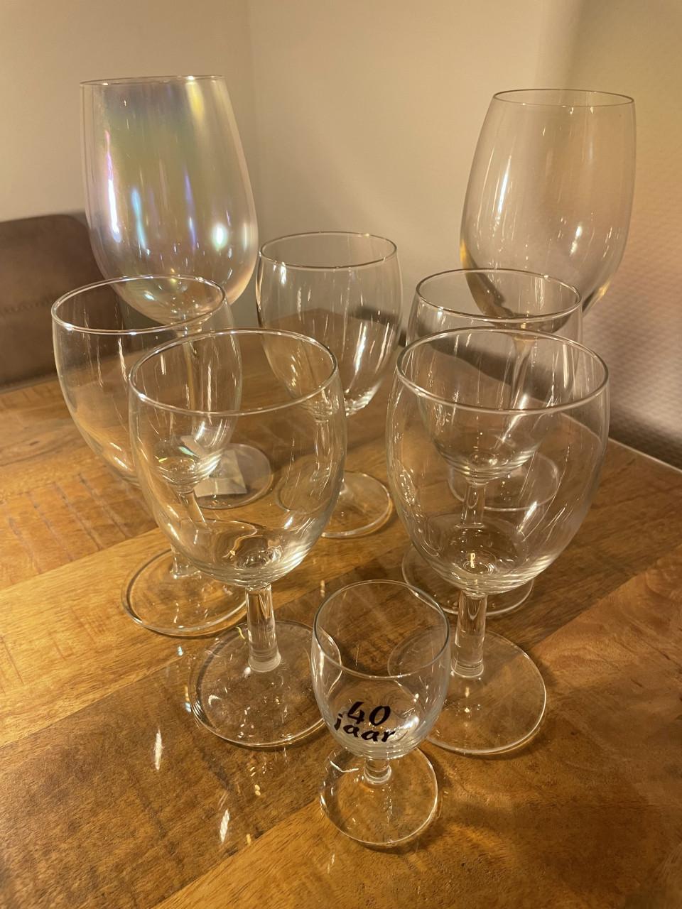 Nieuwe/ zo goed als nieuwe wijnglazen