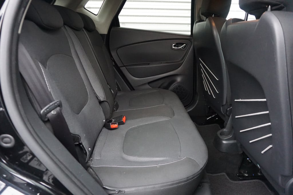 Renault Captur 1.2 tce dynamique automaat - airco / navi / cruise / parkeer