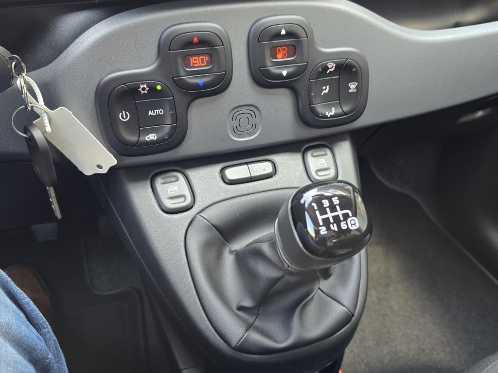 Fiat Panda 1.0 hybrid city life slechts 2895 km!!