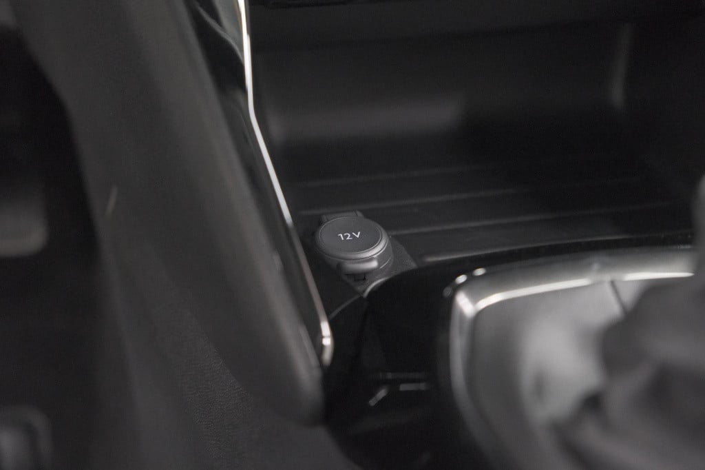Peugeot 208 puretech 100 allure pack | camera | apple carplay | stoelverwar