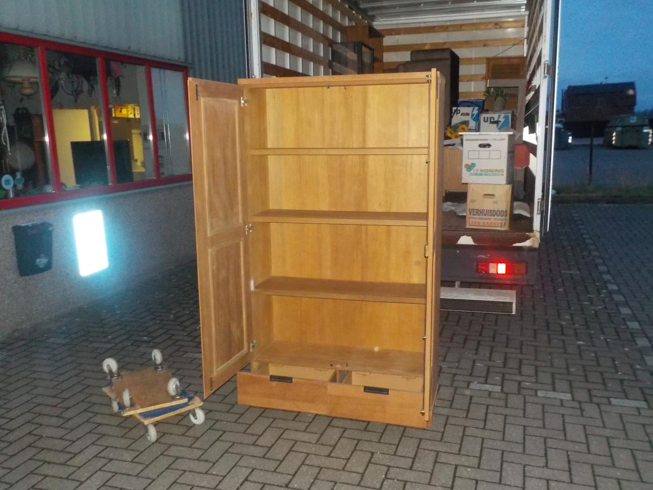 Legkast met 2 laden mooie kwaliteit en in zeer goede staat