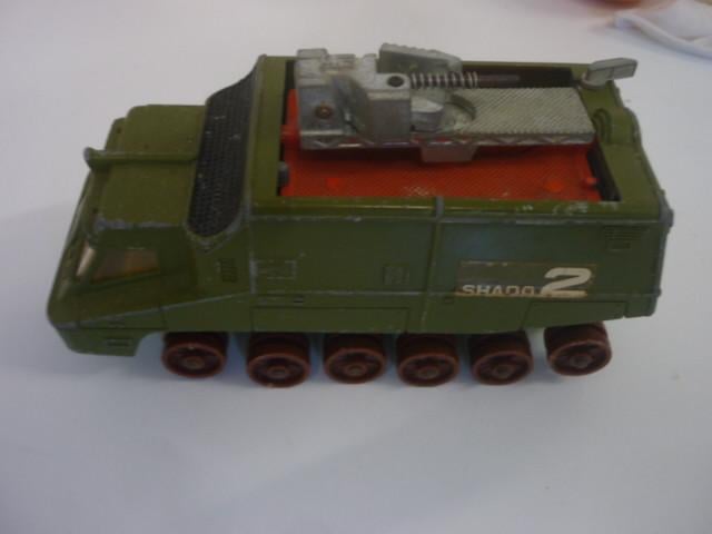 DINKY TOYS SHADO 2 en US Jeep